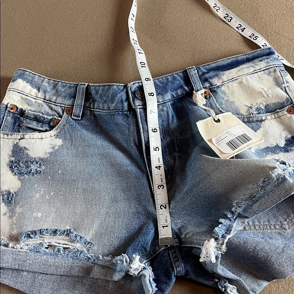 SER.O.YA Lex Short Olympia Bleached Light Blue Distressed Jean Shorts- 27 - Picture 10 of 14